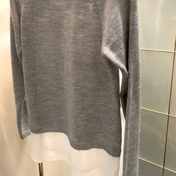Beautiful sweater AB Studio in gray color and has silver tone .size : large. - Picture 3 of 13